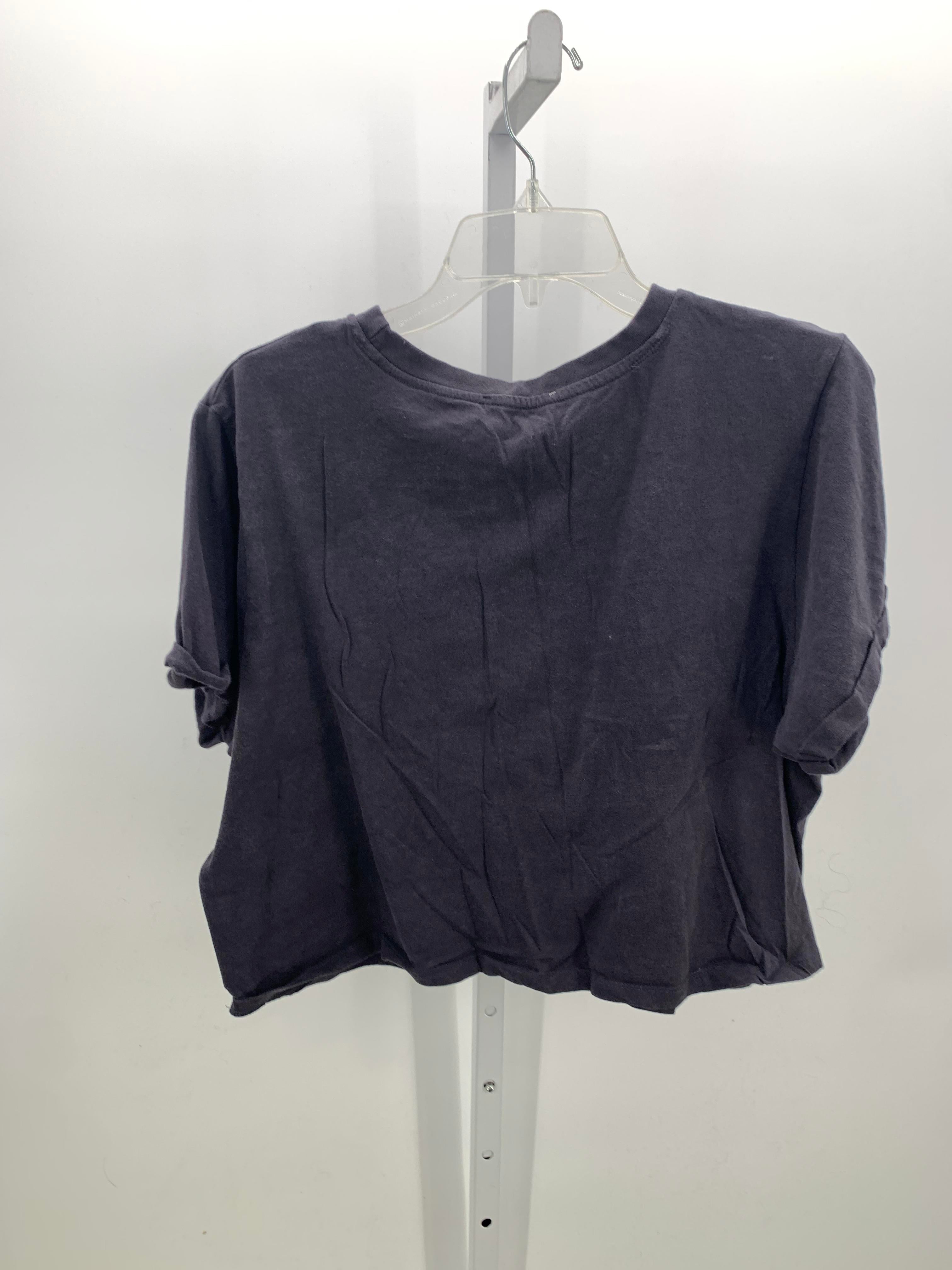 Size Extra Large Juniors Short Sleeve Shirt