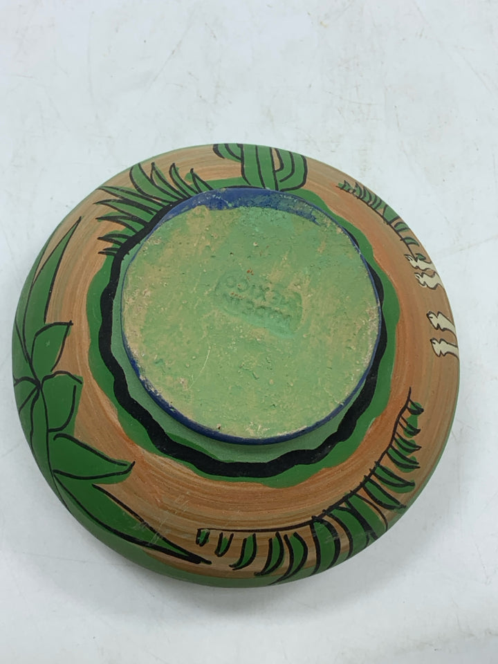 SOUTHWESTERN DESERT SCENE VASE- MEXICO.