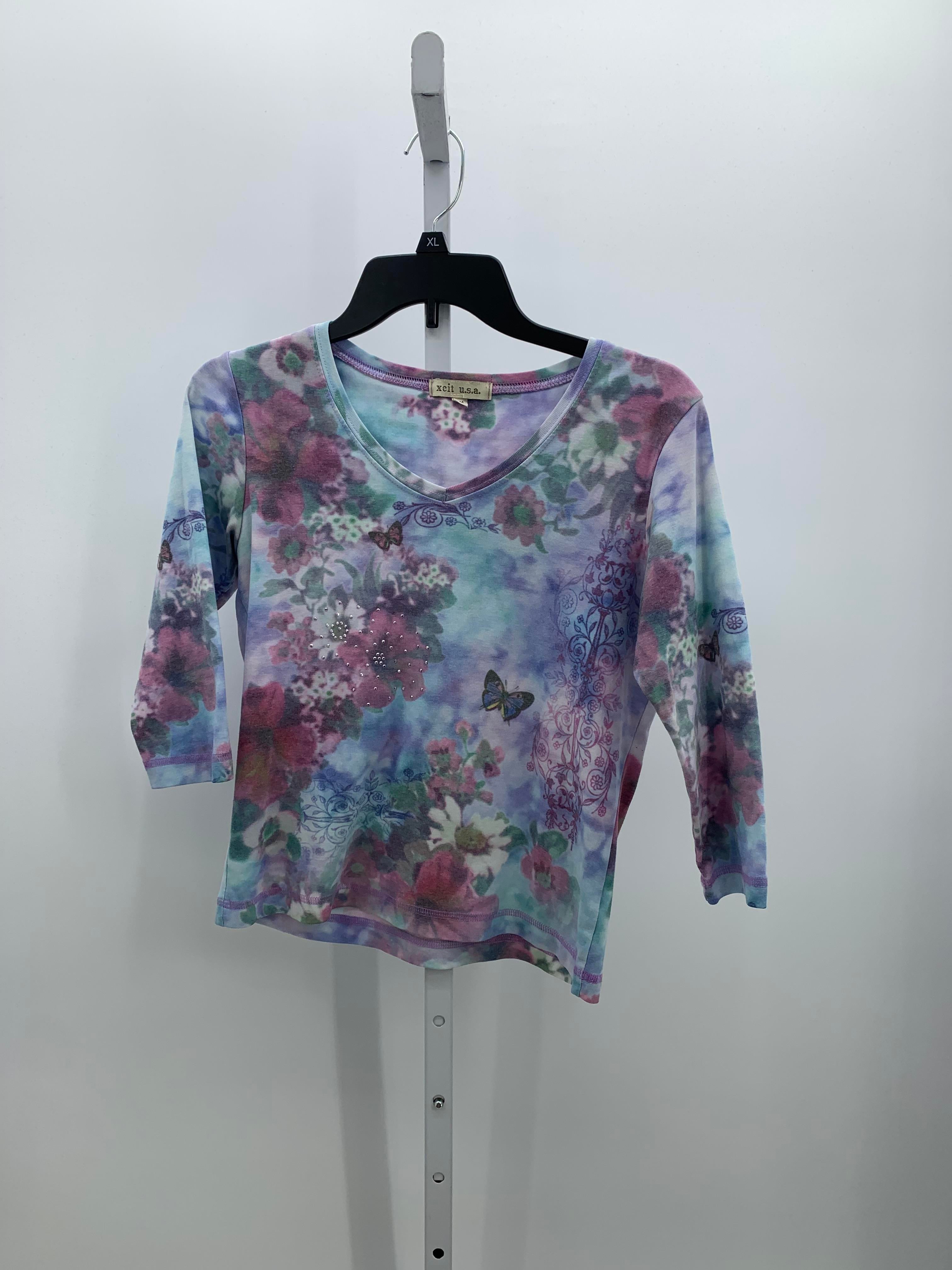 Size Medium Petite Petite 3/4 Sleeve Shirt
