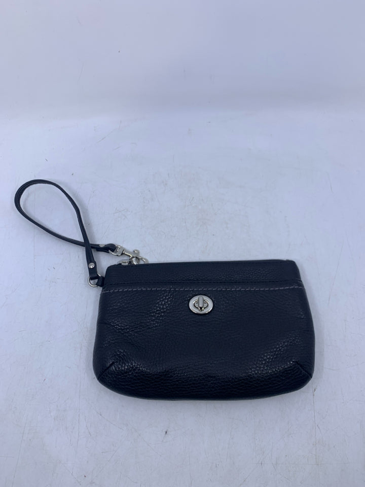Coach Zip Turnlock Wristlet *No Charm Tag/Minor Interior Mark