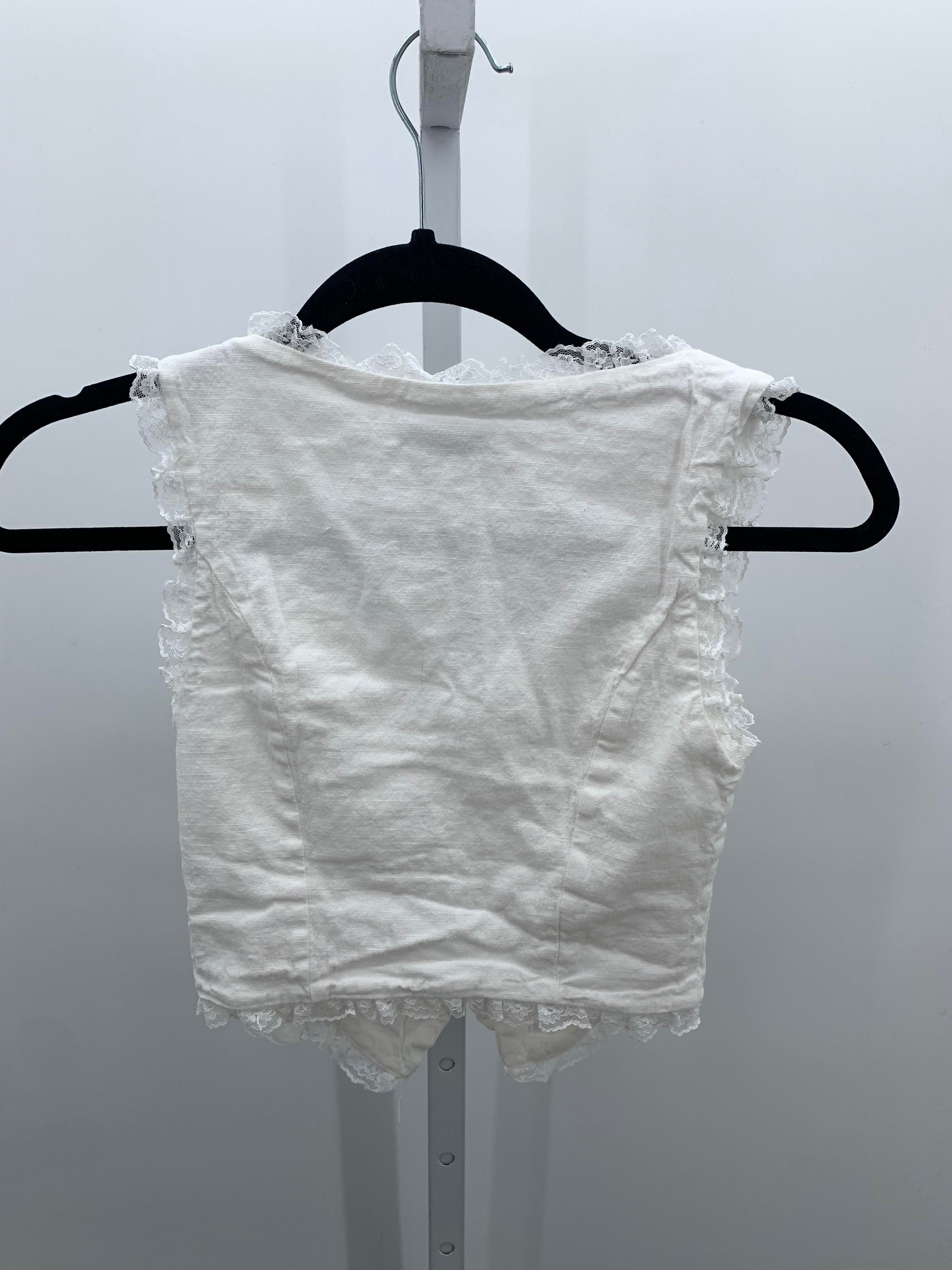 Size 2 Juniors Sleeveless Shirt
