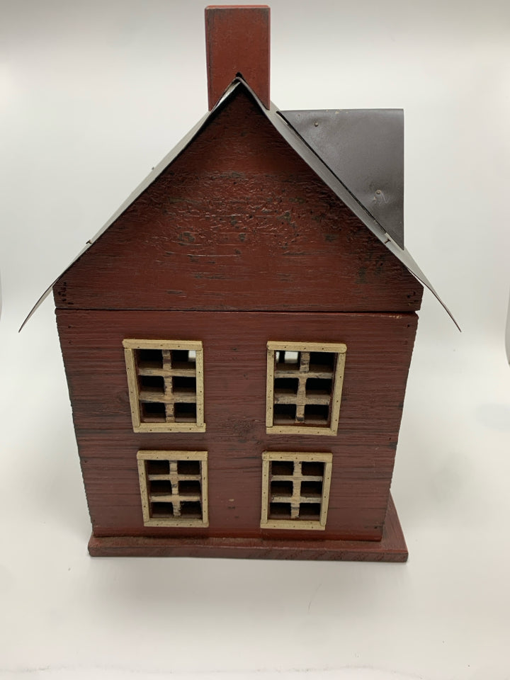 PRIMITIVE WOODEN HOUSE W/METAL ROOF.