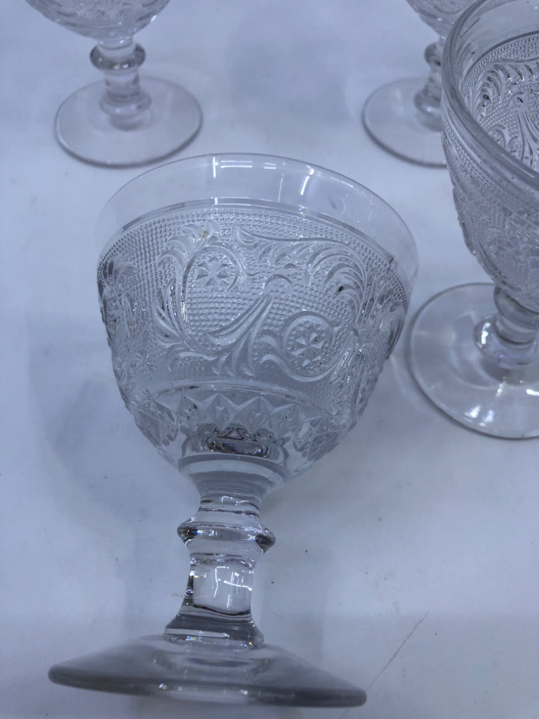 4 VTG TEXTURED GLASS COUPE GLASSES.