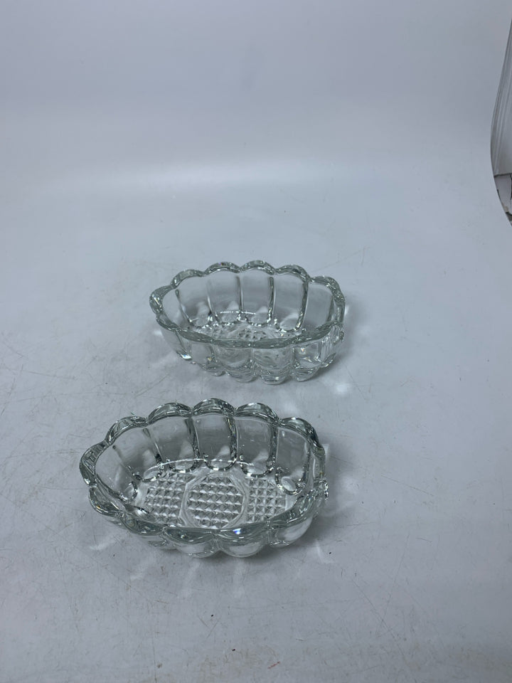 2 VTG OVAL THICK GLASS UTENSIL RESTS.