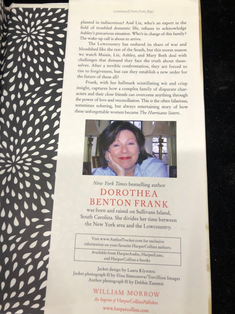 HARDCOVER BOOK "THE HURRICANE SISTERS" DOROTHEA BENTON FRANK