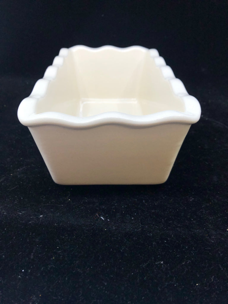 SNOWMAN COUPLE BAKING CERAMIC LOAF PAN.
