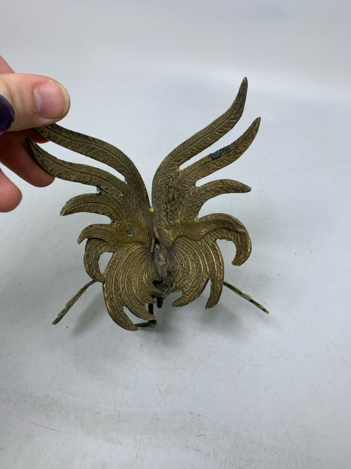 VTG BRASS FIGHTING ROOSTER FIGURINE.