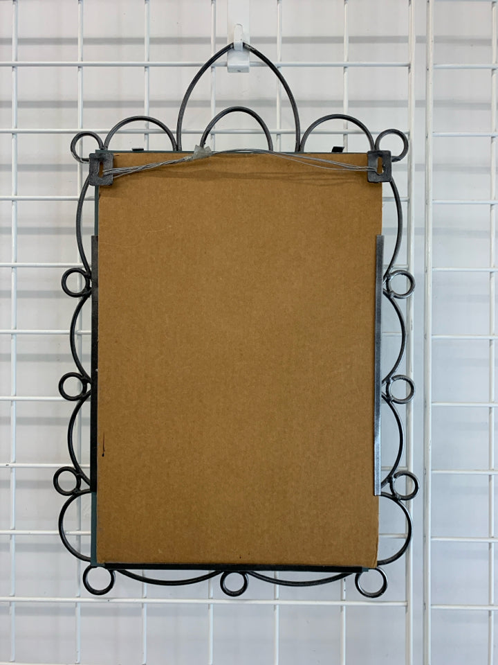 SILVER LOOP WALL-MIRROR.