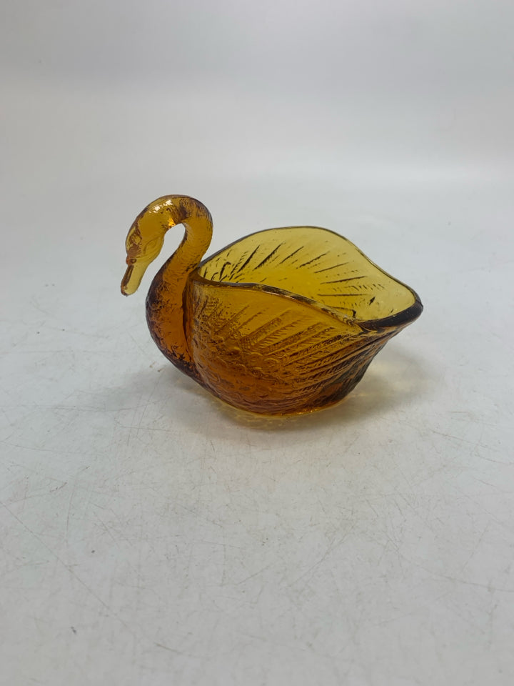 VTG SMALL GLASS TEXTURED SWAN TRINKET BOWL.