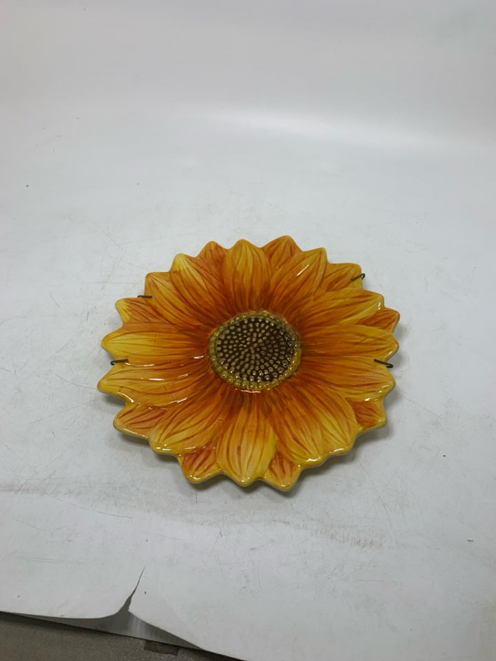 ORANGE CERAMIC SUNFLOWER.