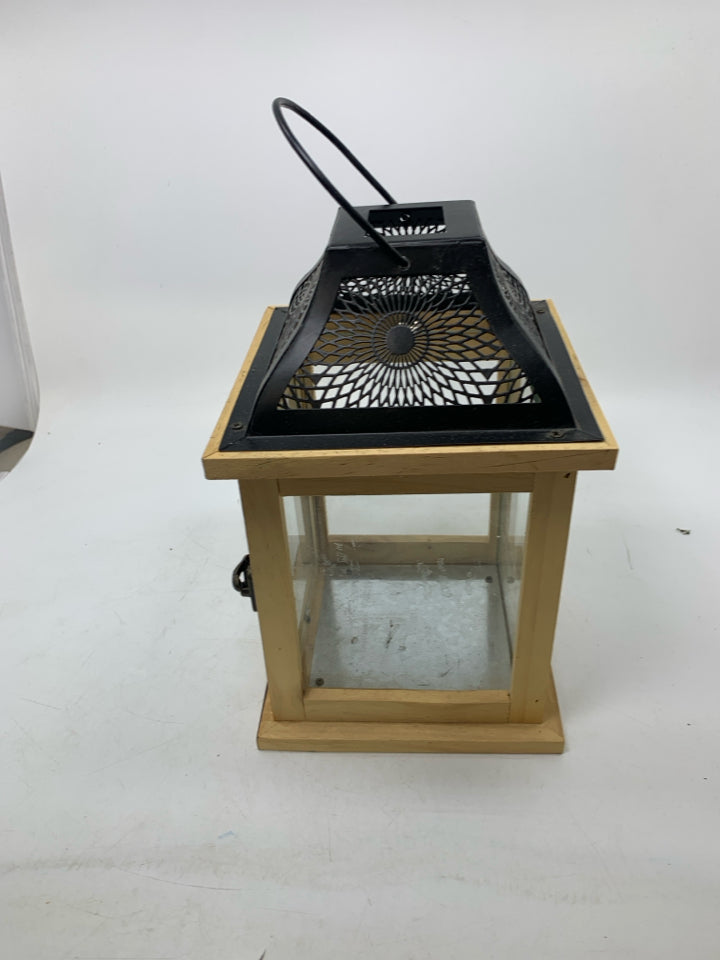 WOOD BASE W/ PIERCED BLACK METAL TOP LANTERN 10 "H X 6 "X 6"