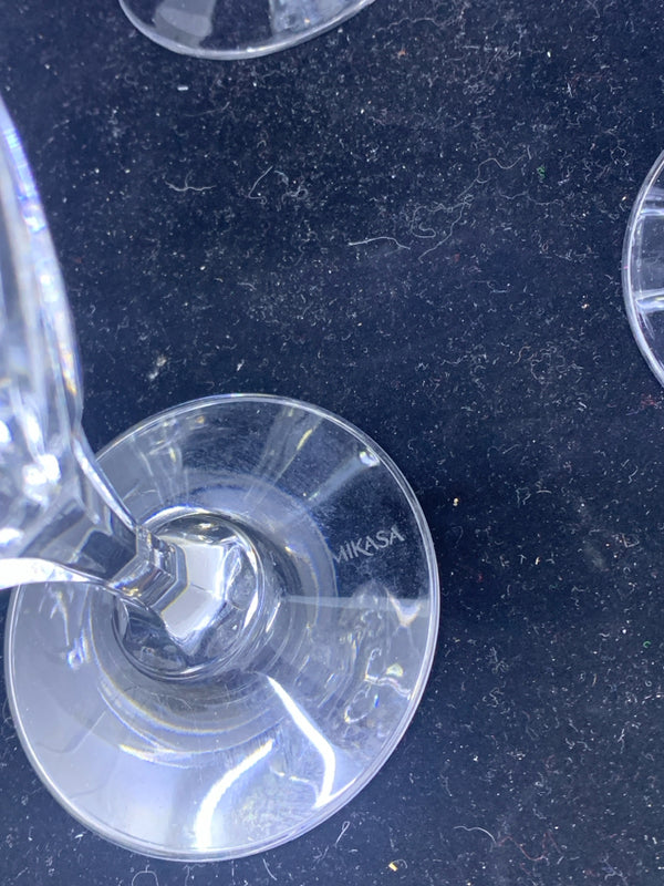 8 MIKASA SWIRL GLASS WATER GOBLETS.