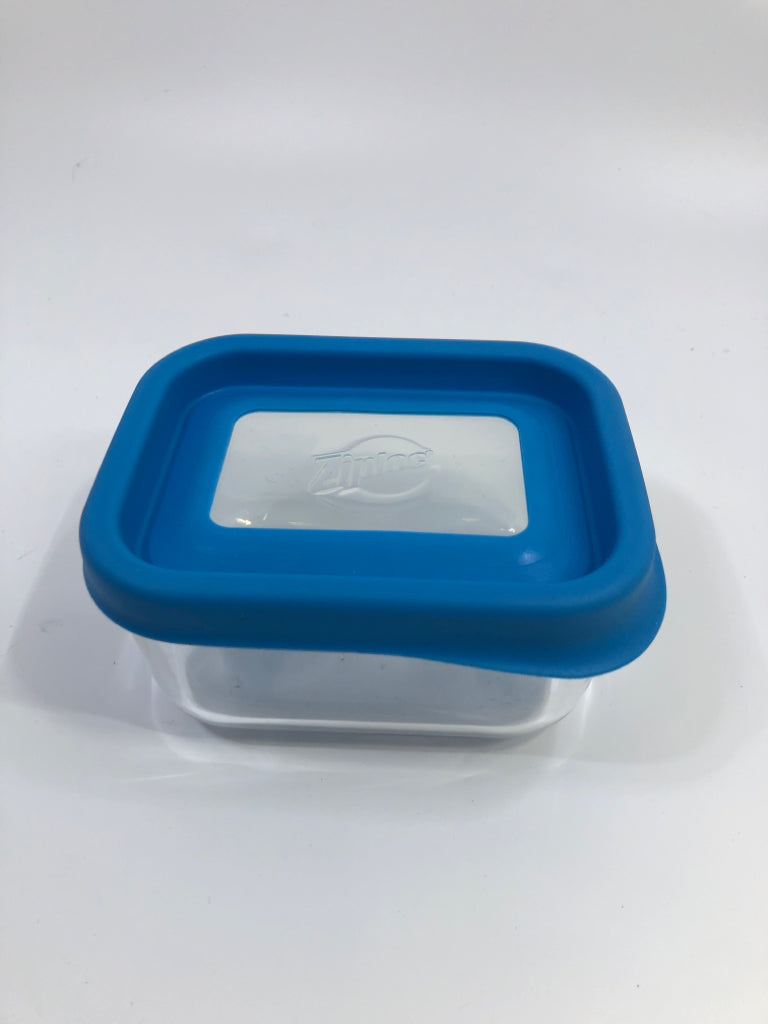 GLASS ZIPLOC CONTAINER W/BLUE LID.