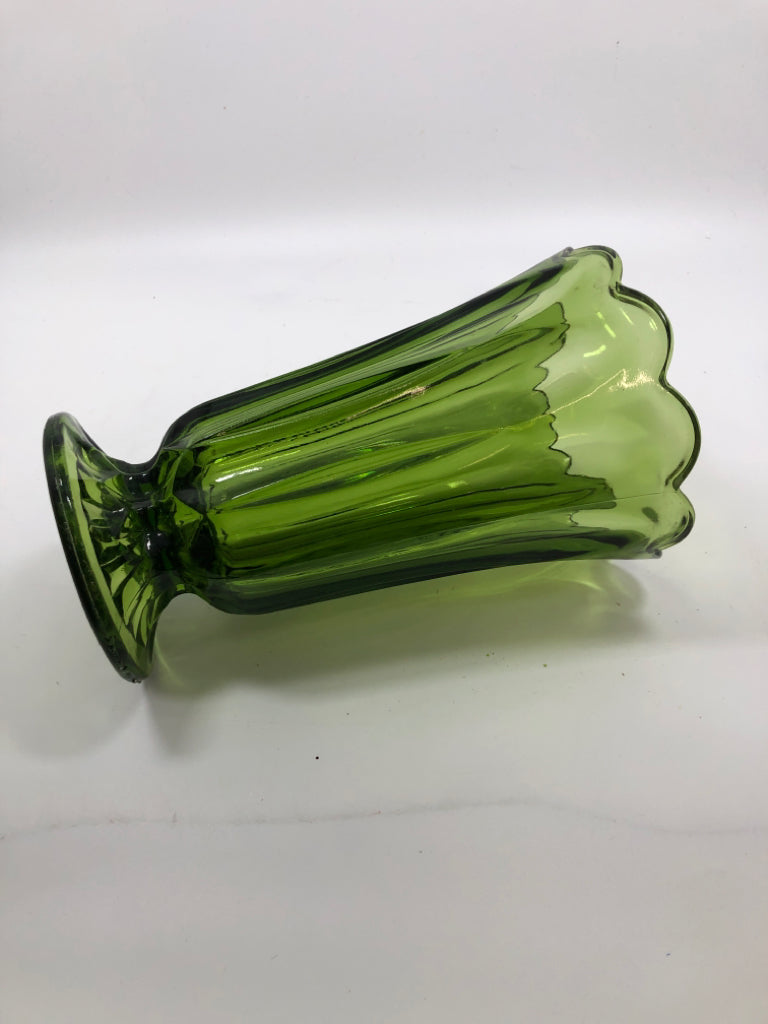 VTG TALL DARK GREEN VASE.