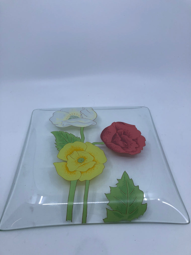 PAINTED FLOWERS ON GLASS PLATE.