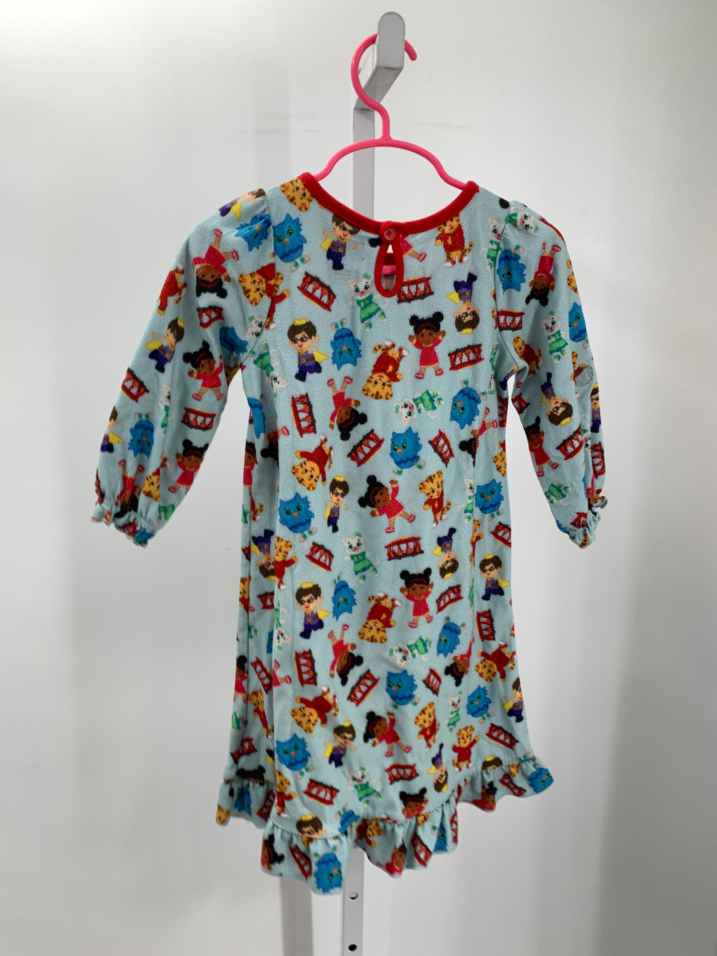 Size 2T Girls Nightgown