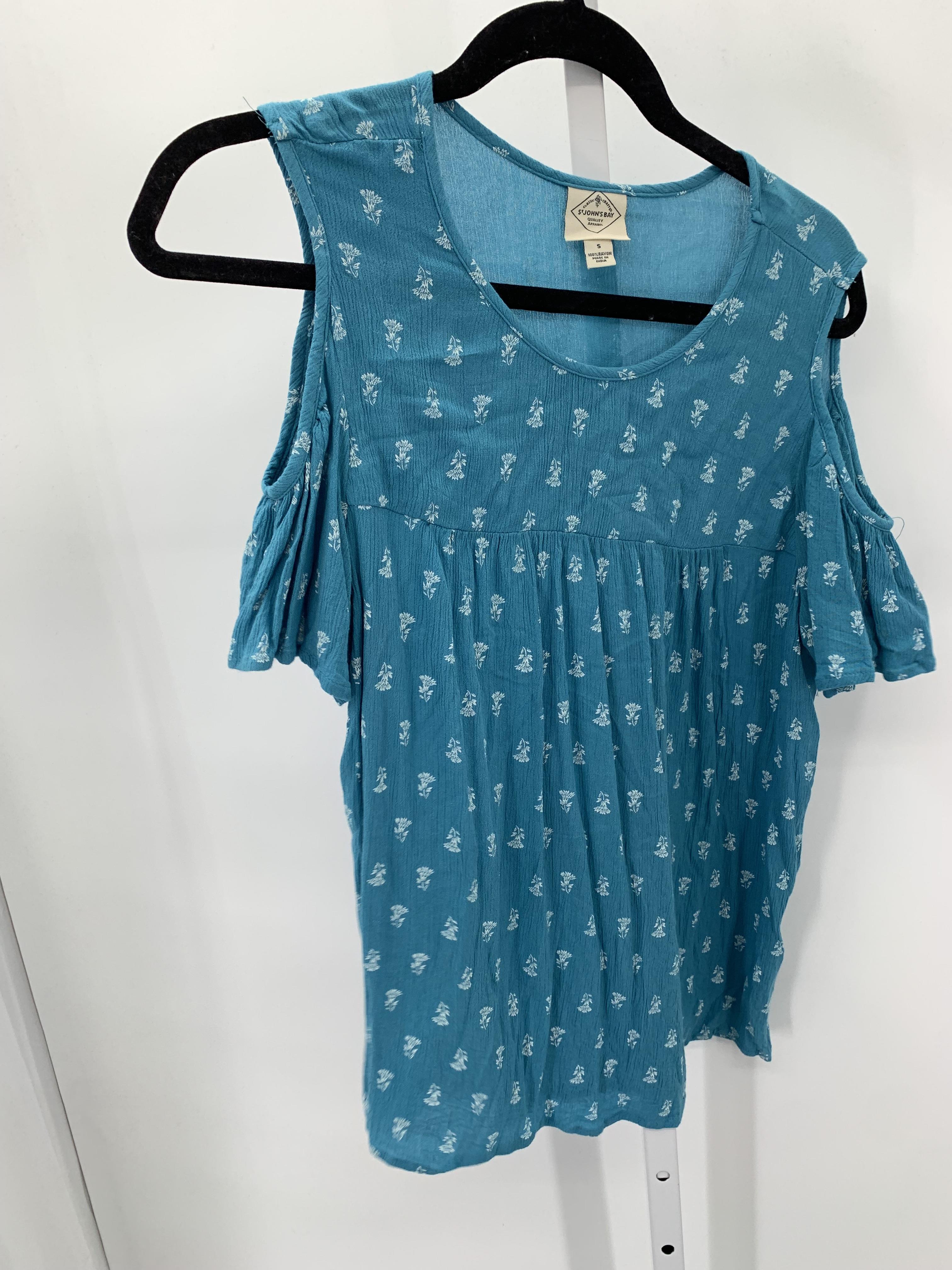 St. Johns Bay Size Small Misses Short Sleeve Shirt