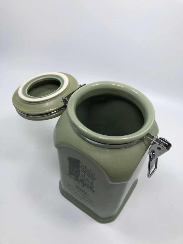 CITY OF LONDON CERAMIC CANISTER W/LOCKING LID.