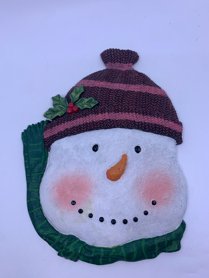 HEAVY CERAMIC SNOWMAN WALL HANGING.