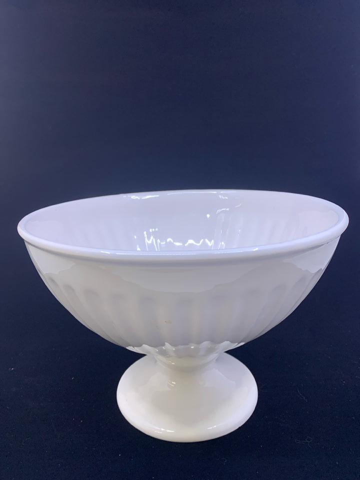 WHITE FOOTED CENTERPIECE BOWL.