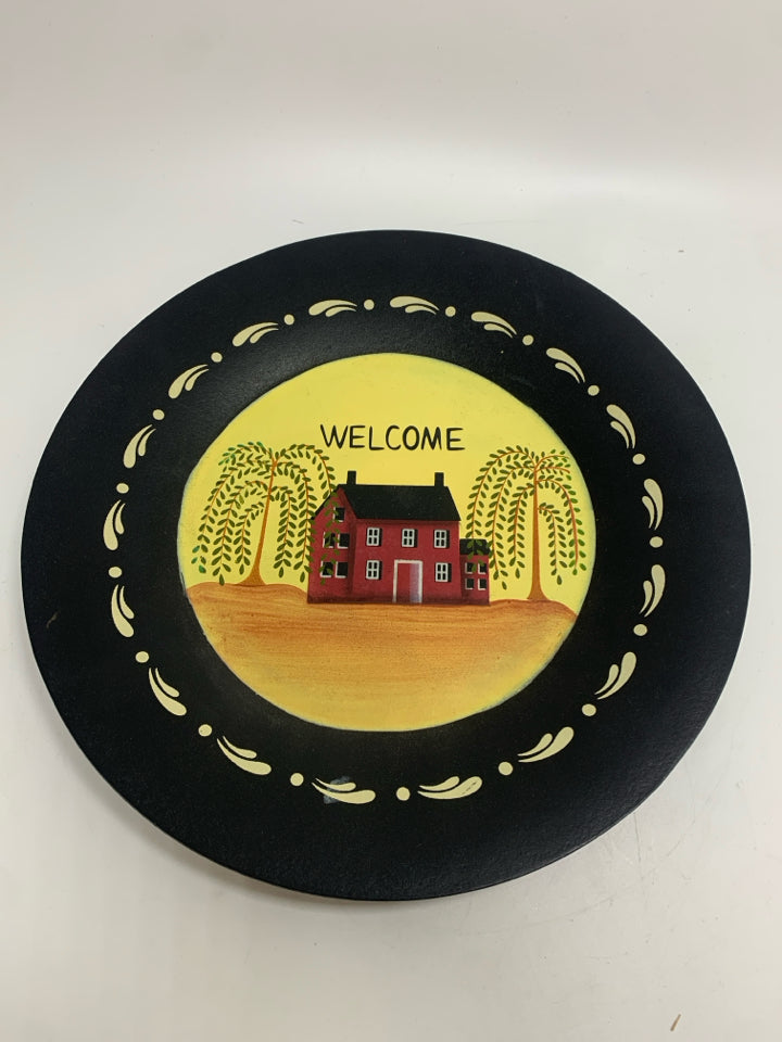 WELCOME FARM DECORATIVE WOOD PLATE.