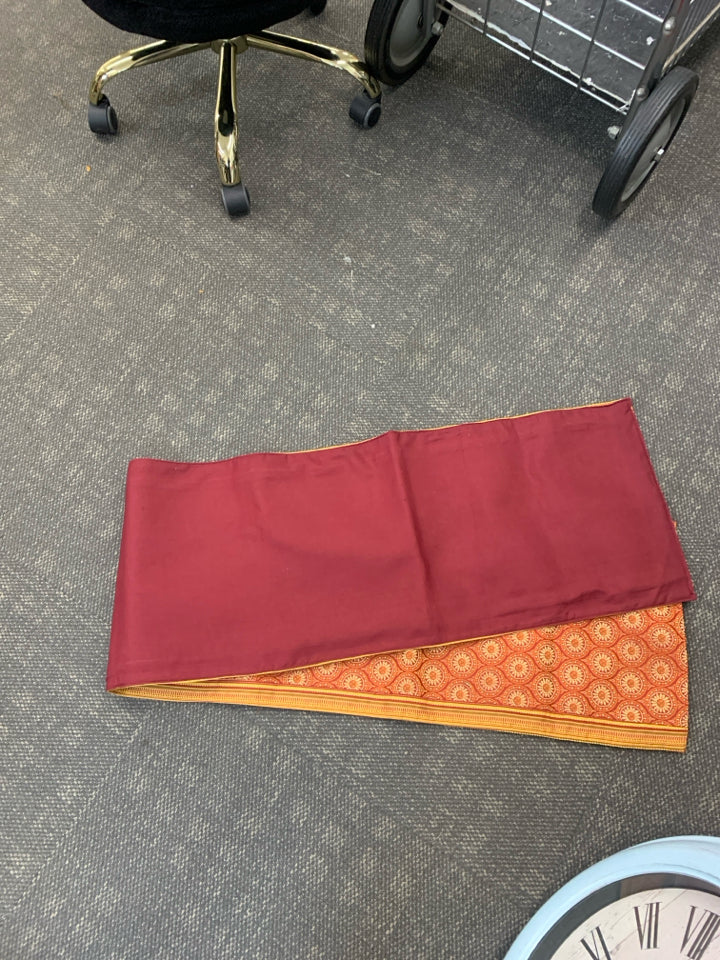 ORANGE & RED MEDALLION TABLE RUNNER.