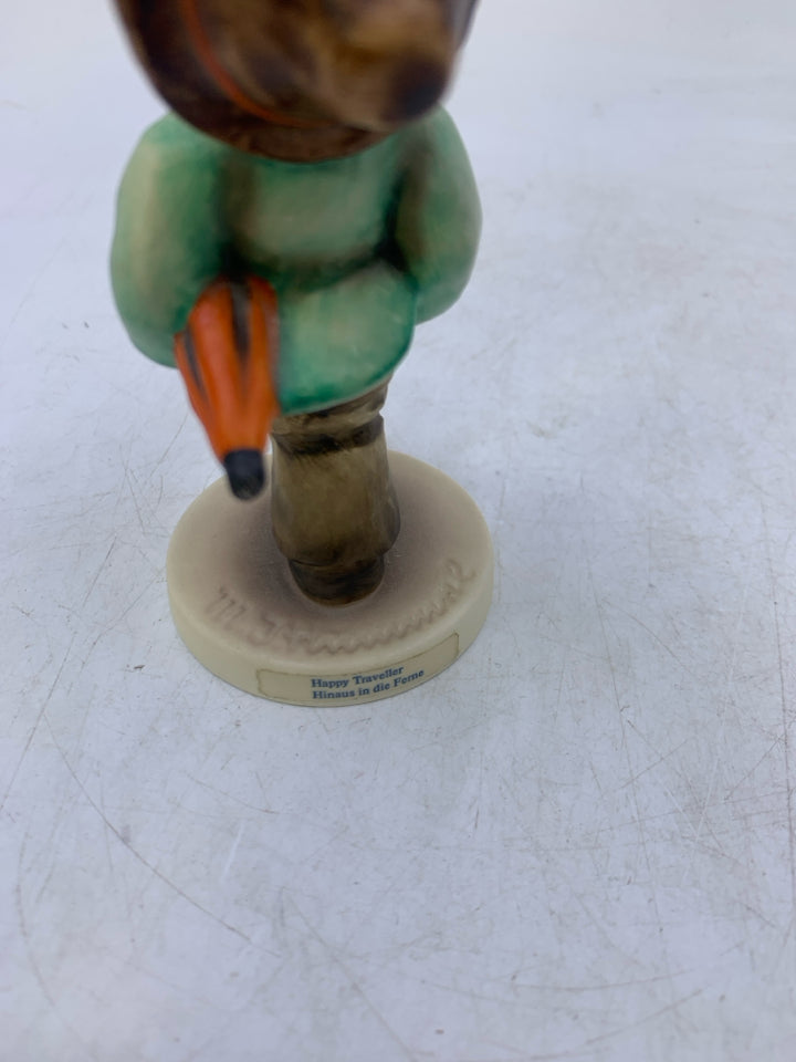 VTG HUMMEL HAPPY TRAVELER BOY W/ UMBRELLA #109.