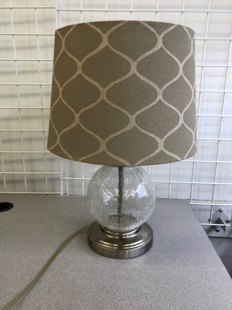 ROUND CRACKLE GLASS BALL BASE W GREY SHADE.