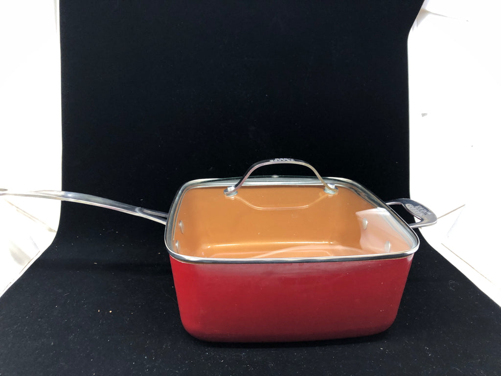 RED COPPER SQUARE PAN WITH LID.