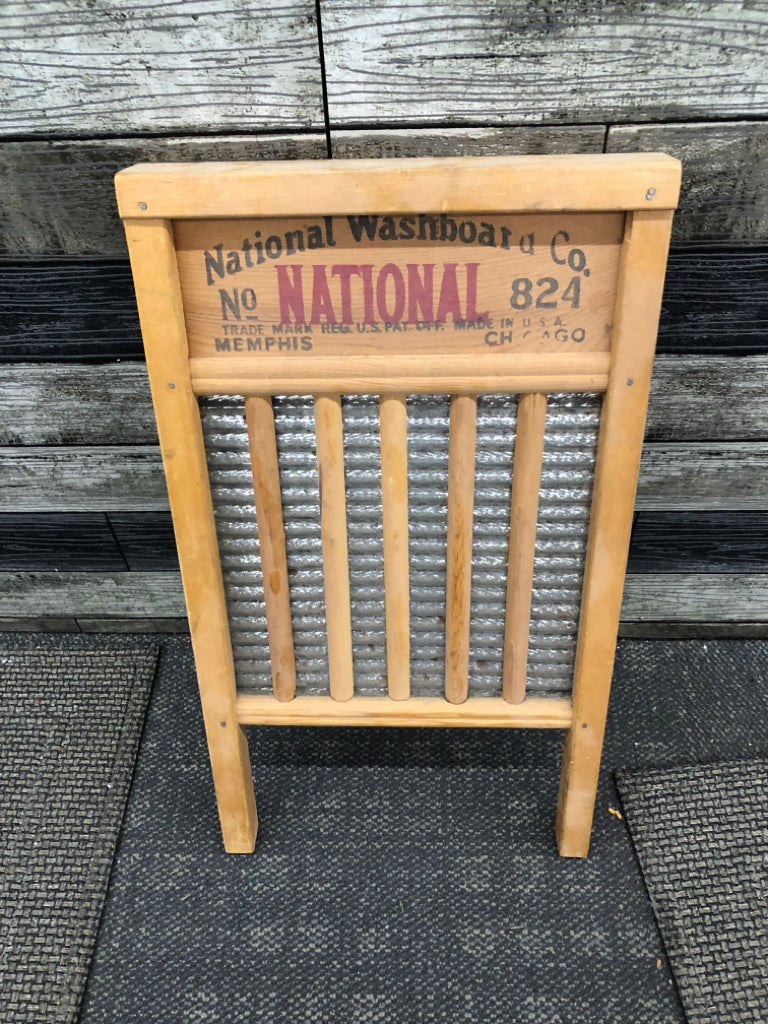 PRIMITIVE WASHBOARD DECOR-NATIONAL WASHBOARD.