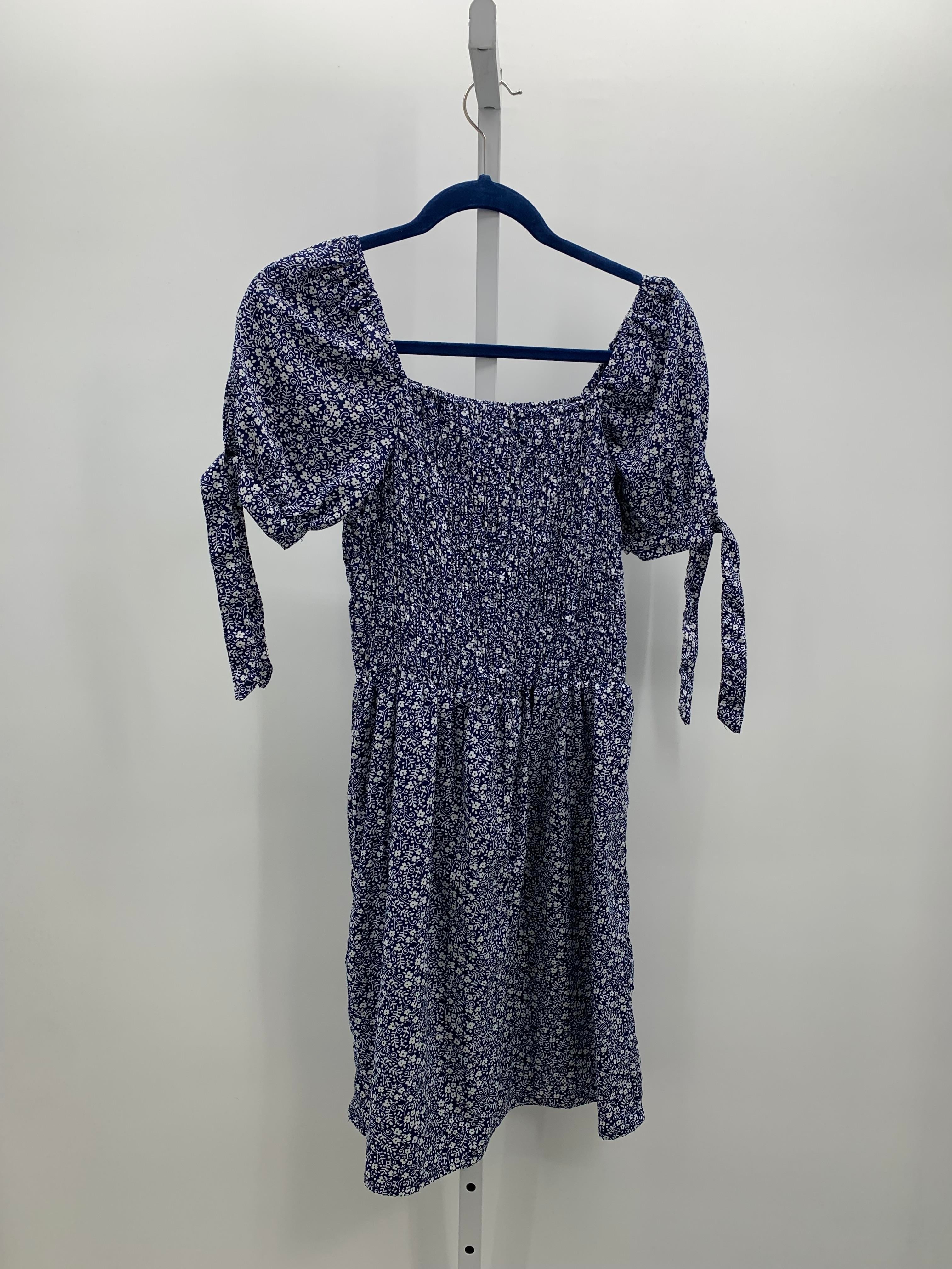 Size Small Juniors Short Sleeve Dress