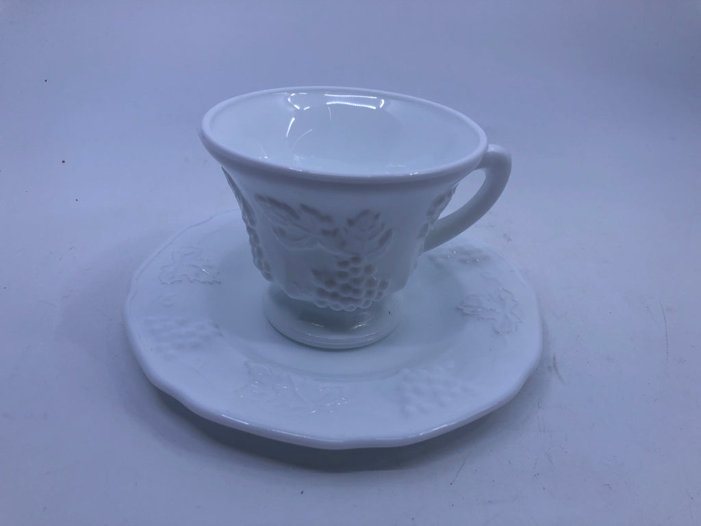 8PC VTG MILK GLASS GRAPES EMBOSSED TEA SET - 4 CUPS 4 SAUCERS.