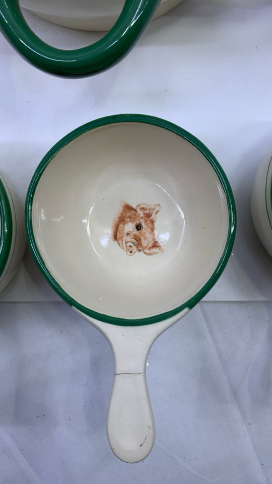 ROOSTER SOUP TUREEN W CUPS.