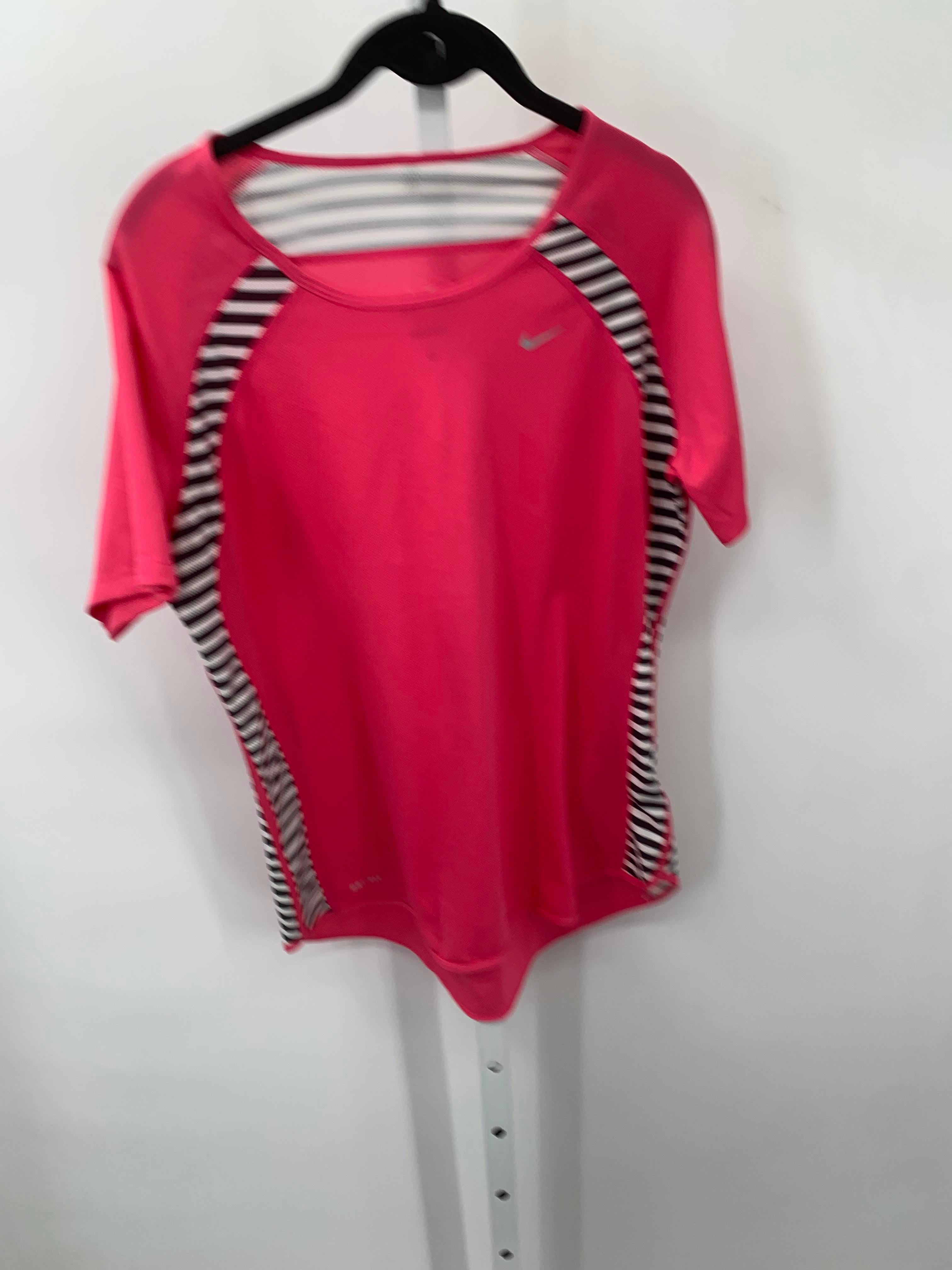 Nike Size Large Misses Short Sleeve Shirt