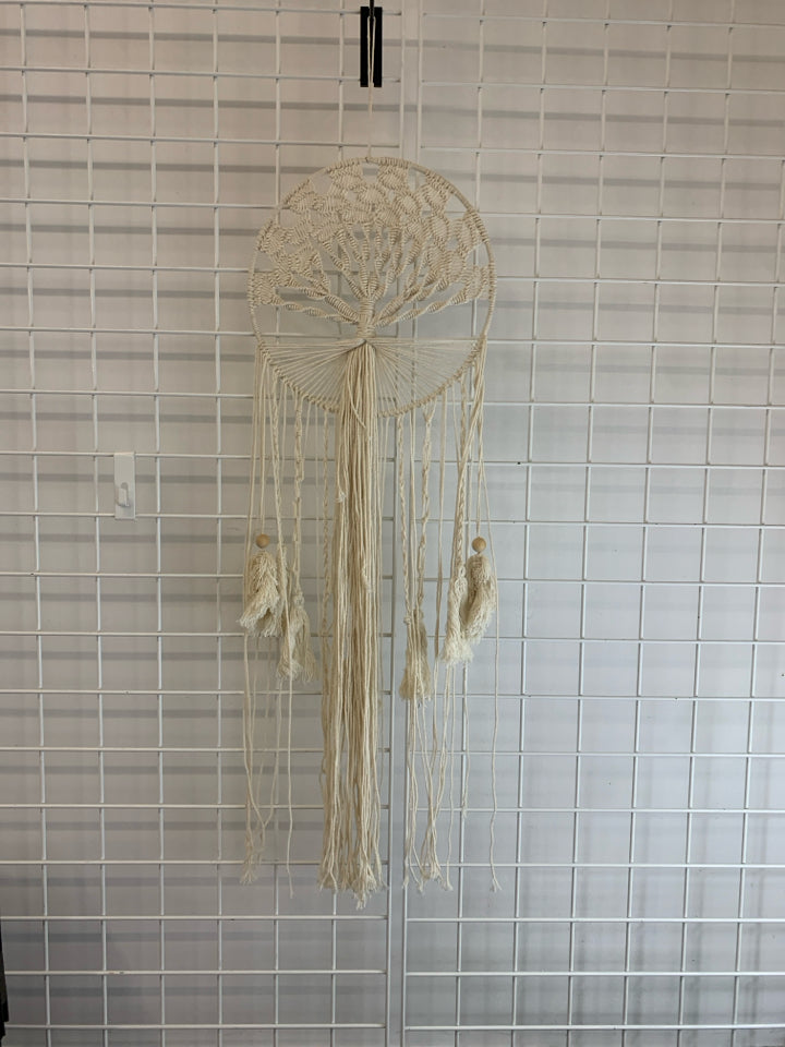 WHITE DREAM CATCHER W/WOODEN BEADS.