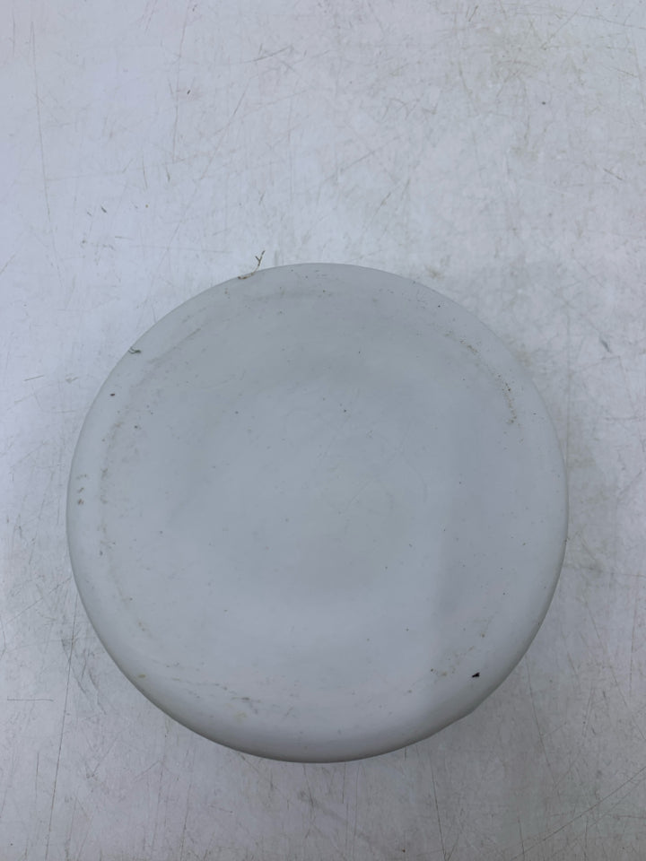 WHITE W/ BLUEBERRIES BOWL.