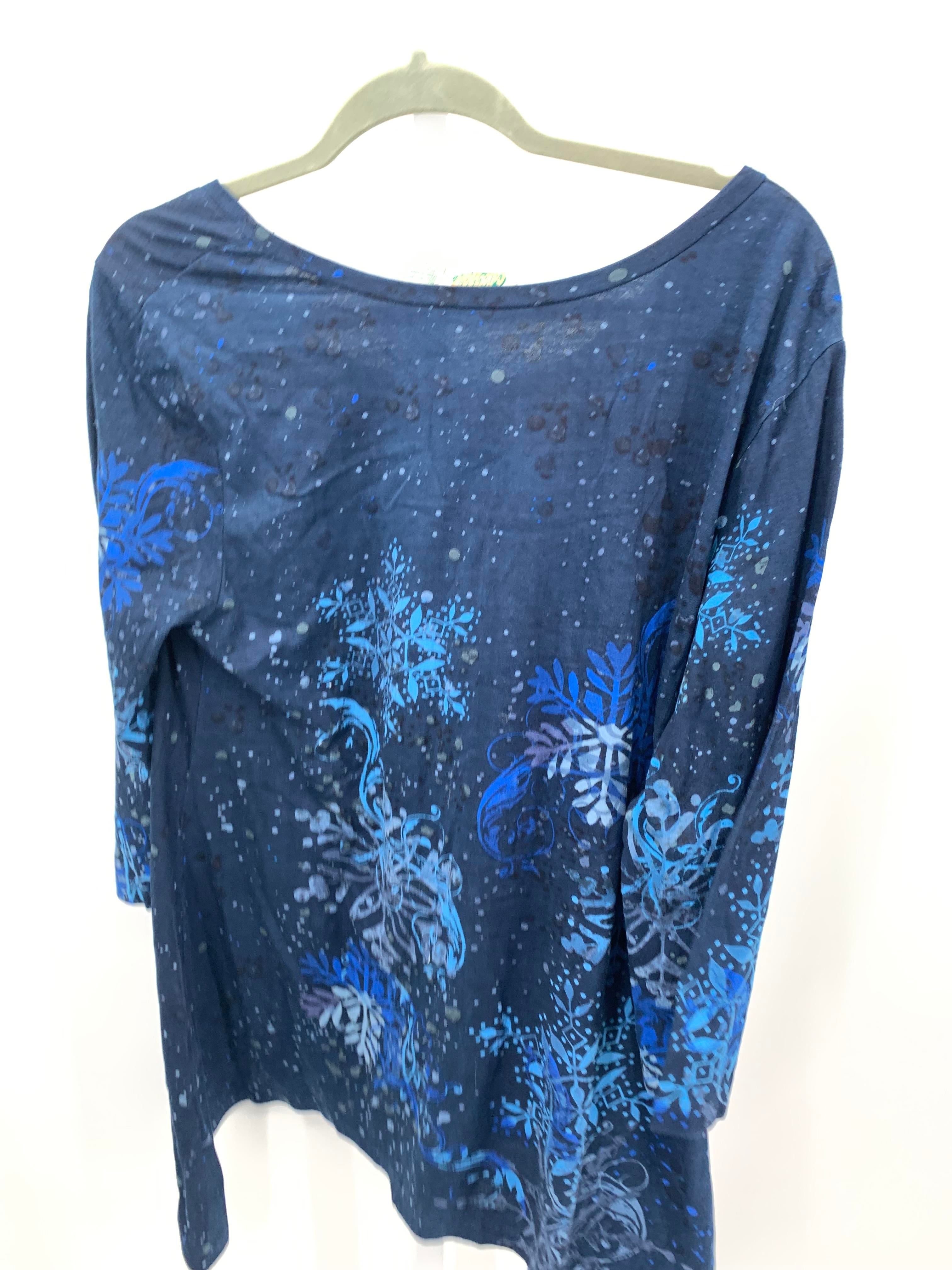 3/4 SLEEVE SHIRT SNOWFLAKES.