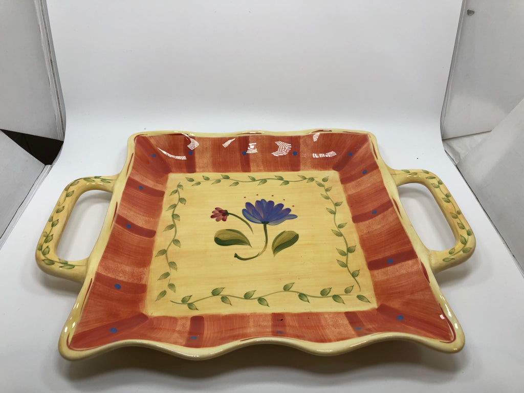 RUFFLED EDGE FLORAL TRAY - PFALTZGRAFF.