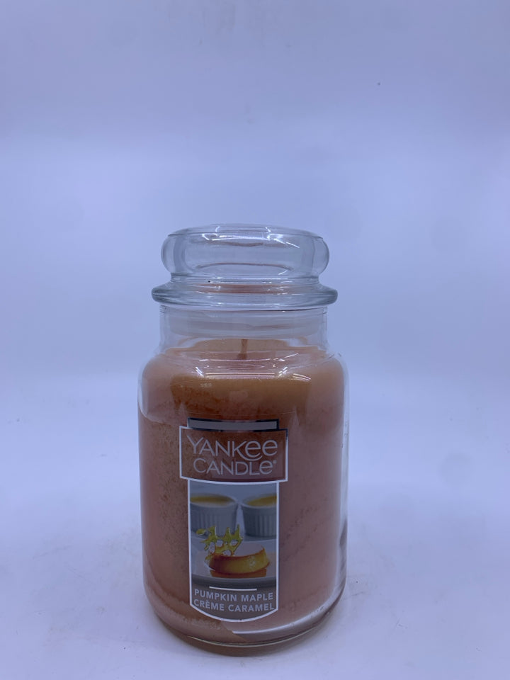 YANKEE CANDLE PUMPKIN MAPLE CREME CARMEL CANDLE.