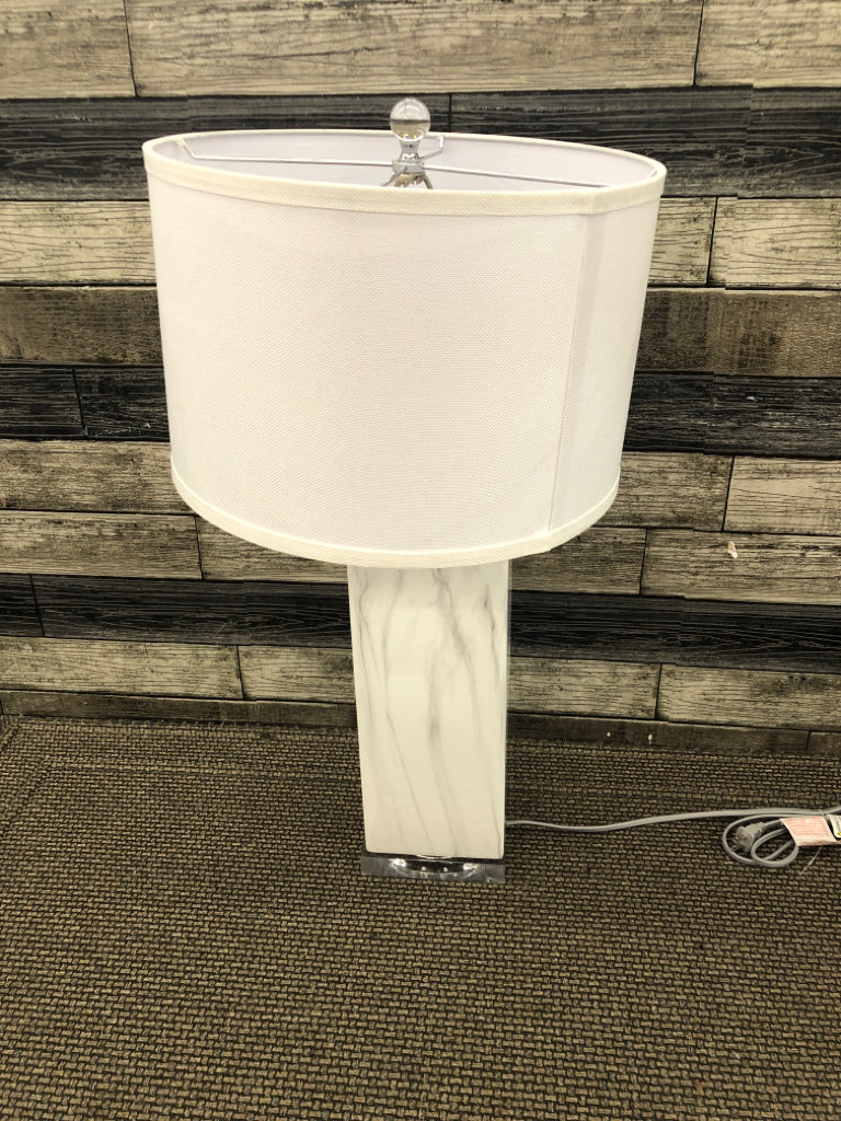 HEAVY MARBLE BASE LAMP W WHITE SHADE.
