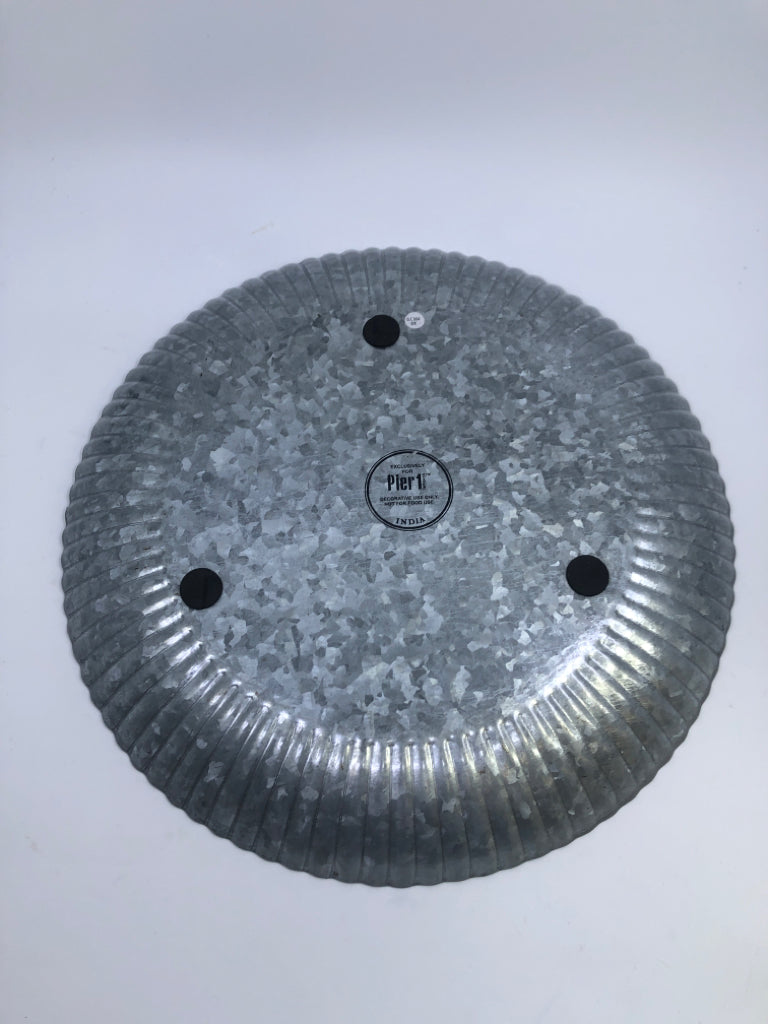 AS SEEN ON PINTEREST GALVANIZED TRAY.