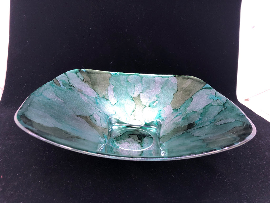 TEAL WATER COLOR CENTERPIECE.