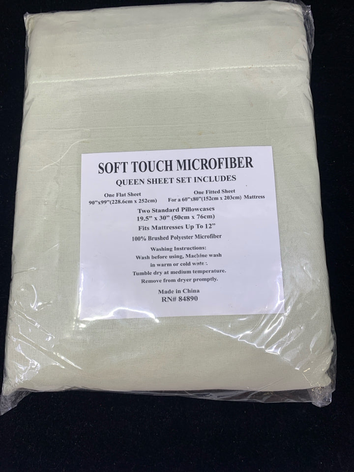 NIP PALE GREEN QUEEN SHEET SET