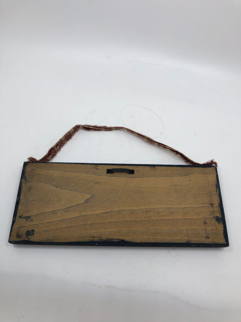 PRIMITIVE WOOD WELCOME BLOCK SIGN.