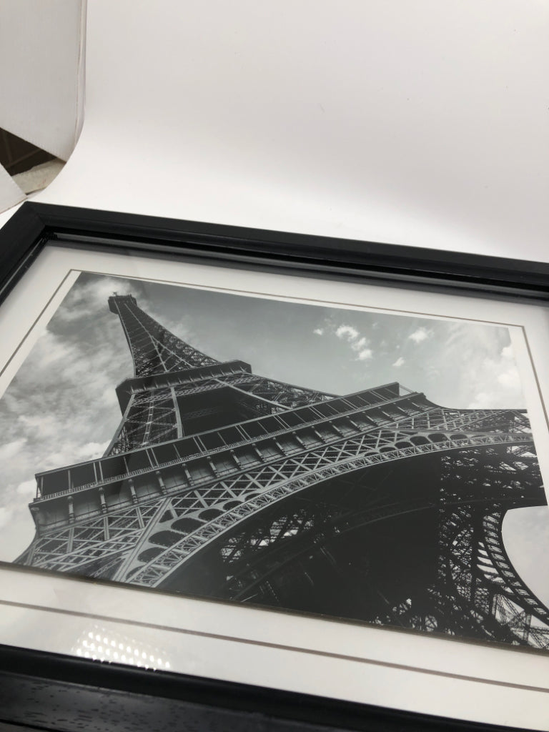 BLACK/WHITE EIFFEL TOWER PRINT IN BLACK FRAME.