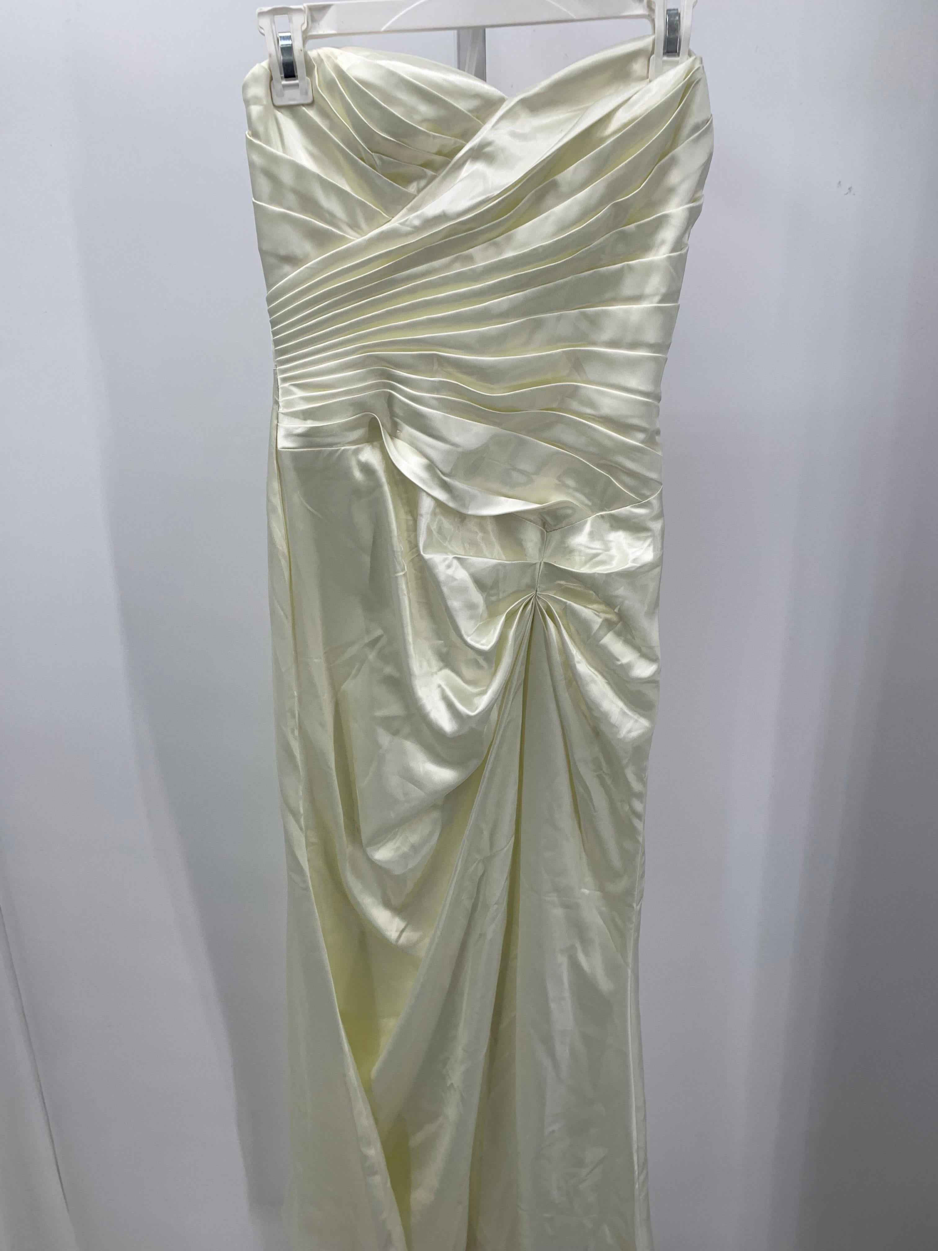 Size Small Juniors Sleeveless Dress