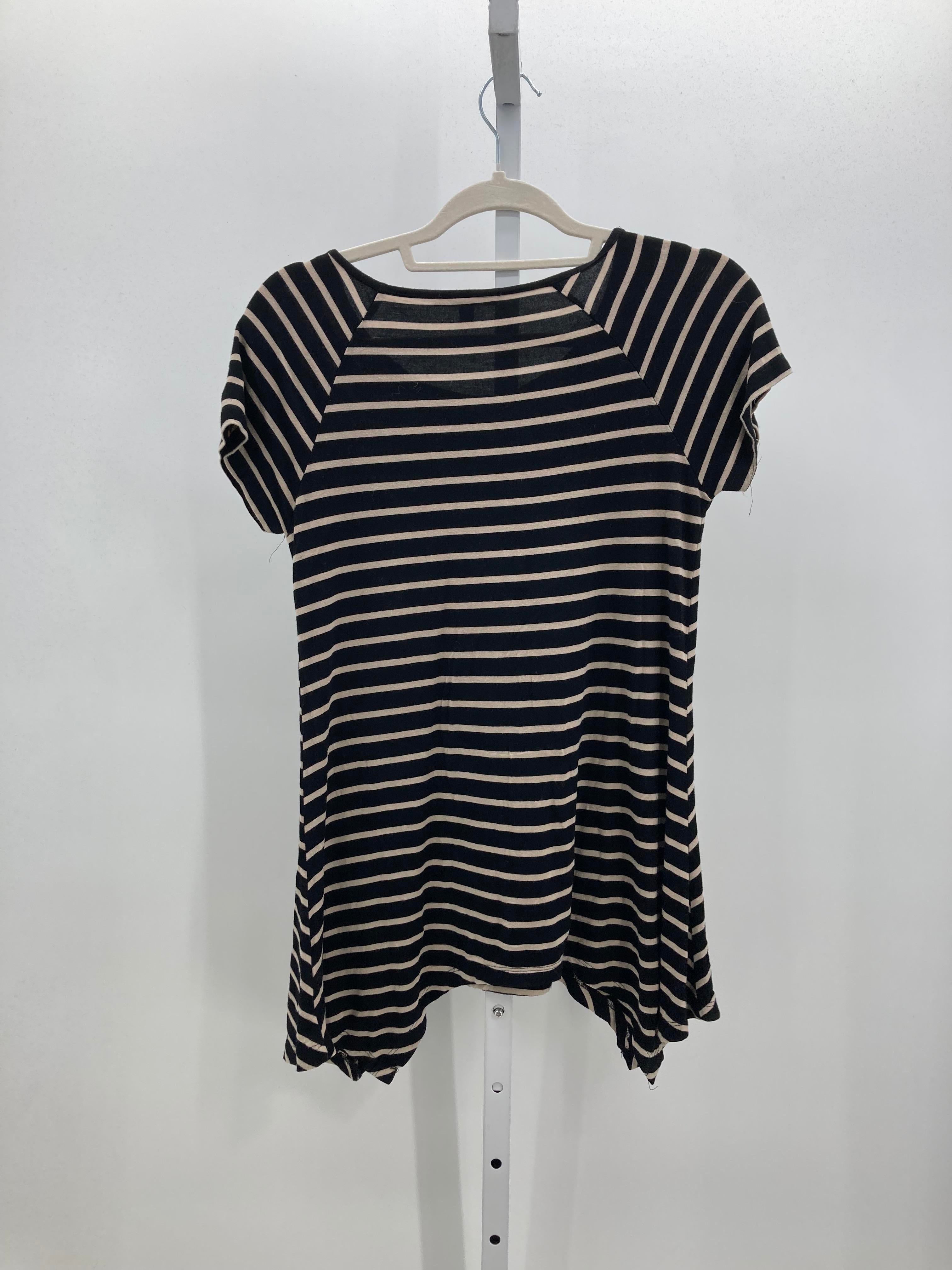Cable & Gauge Size Small Misses Short Sleeve Shirt