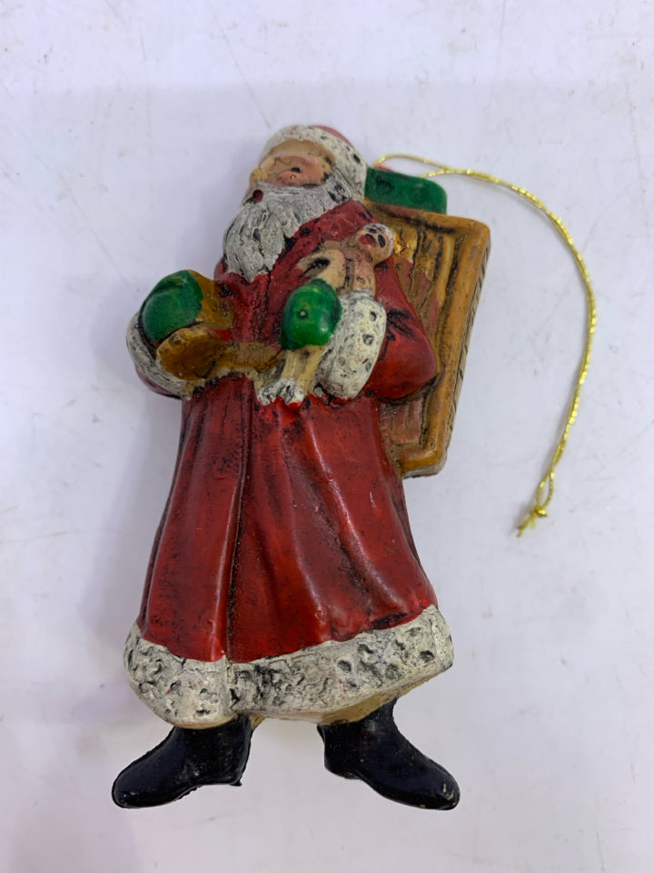 PLASTIC SANTA ORNAMENT.