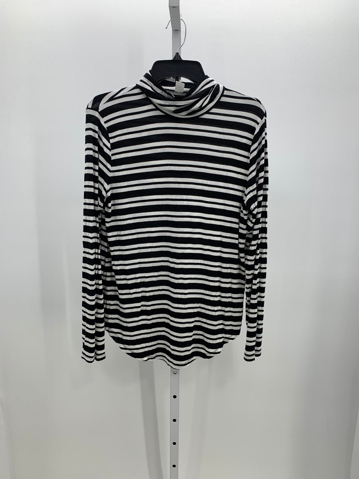 Old Navy Size Large Misses Long Sleeve Shirt