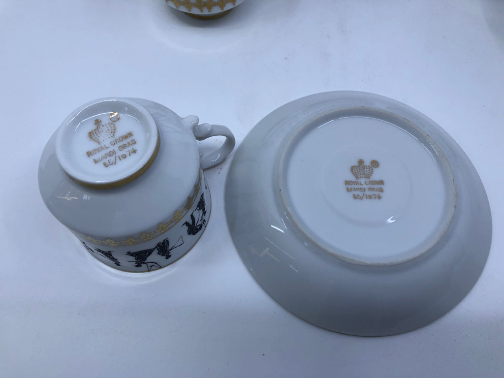 15PC VTG BLACK AND GOLD COFFEE SET- 6 CUPS AND SAUCERS, SUGAR AND CREAM, 1 COFFE